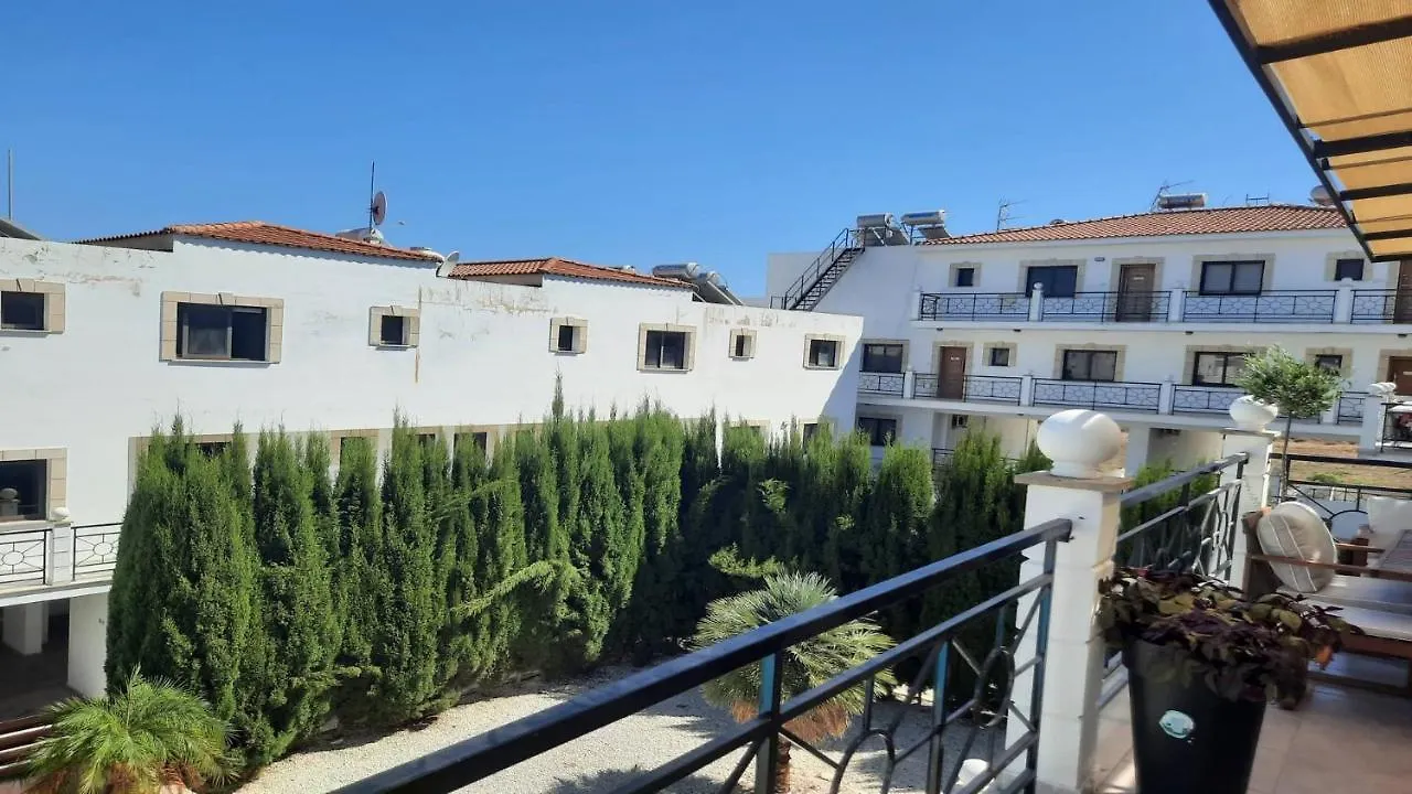 Apartment Paramount Gardens Resorts C201 Larnaca
